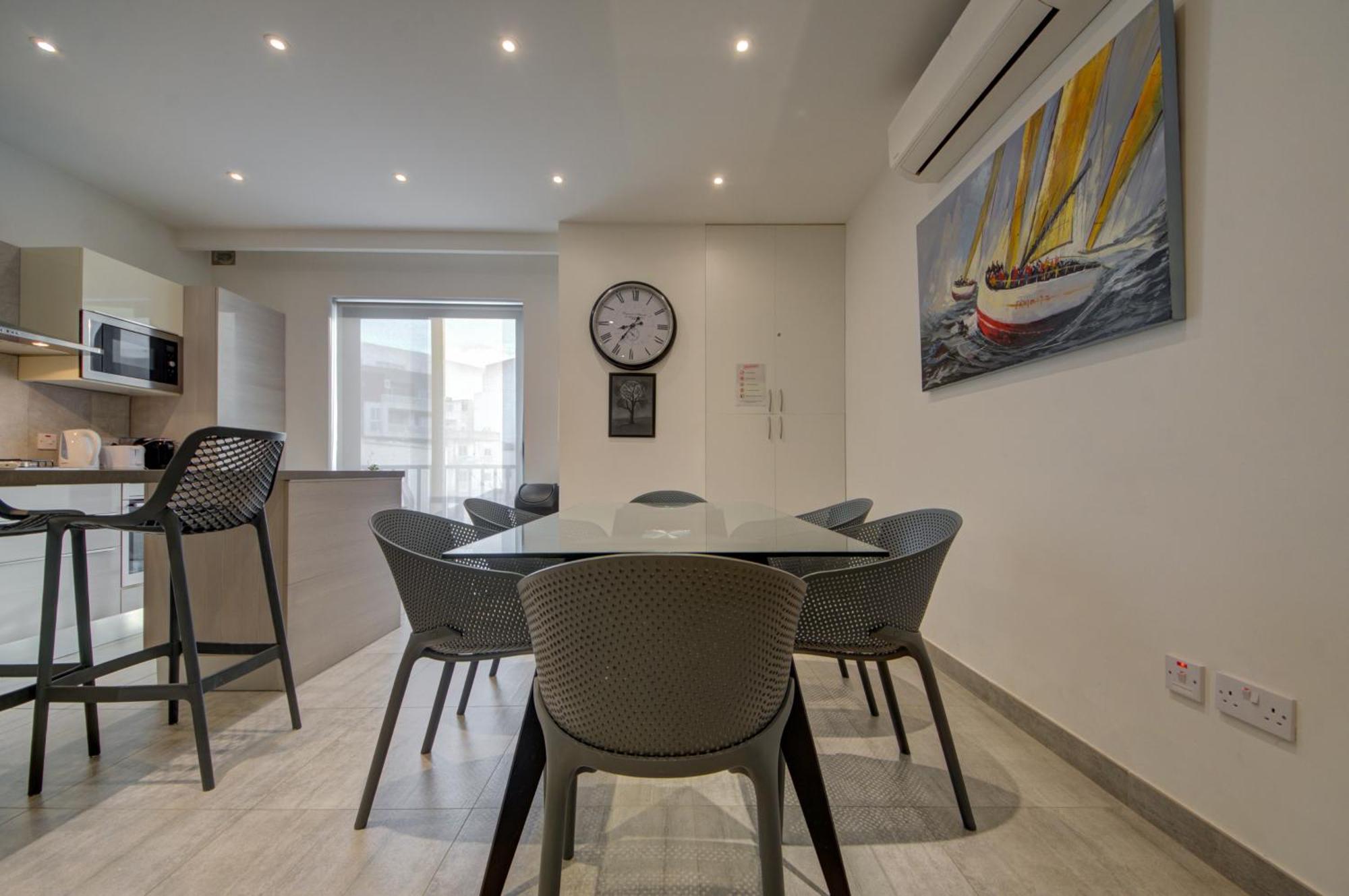 Top Floor Apt With Common Pool Close To All Amenities St. Paul's Bay Exterior foto